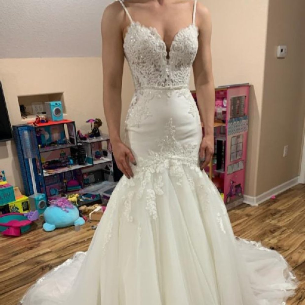 Wedding dress